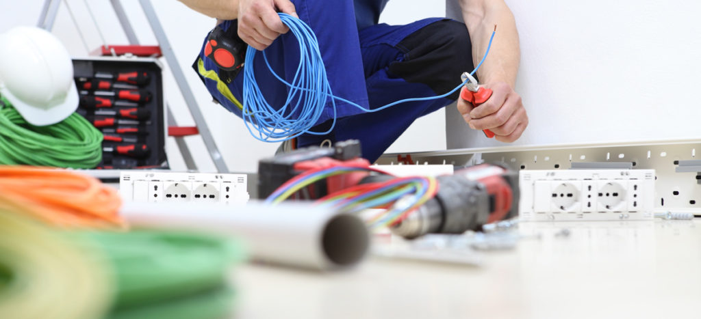 Stripling Elektro Elektriker mit Kabel Leverkusen